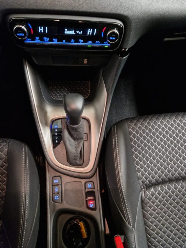 MAZDA 2 usata, con Servosterzo