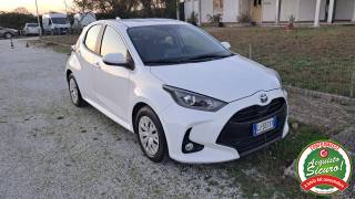 TOYOTA Yaris usata, con Autoradio