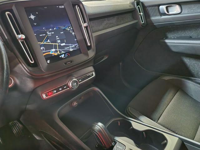 VOLVO XC40 usata, con Controllo automatico clima