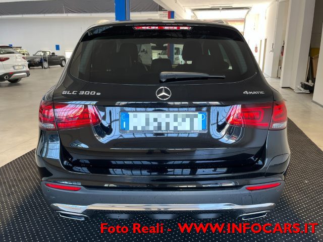 MERCEDES-BENZ GLC 300 usata, con Climatizzatore
