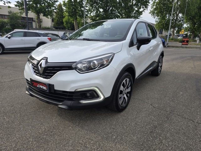 RENAULT Captur usata, con Autoradio