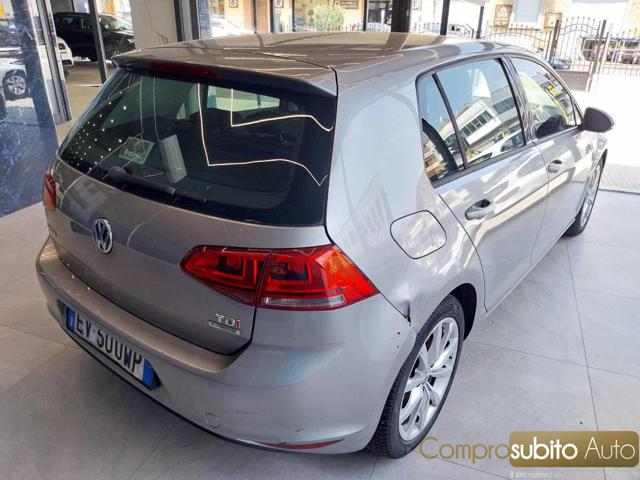 VOLKSWAGEN Golf usata, con Autoradio
