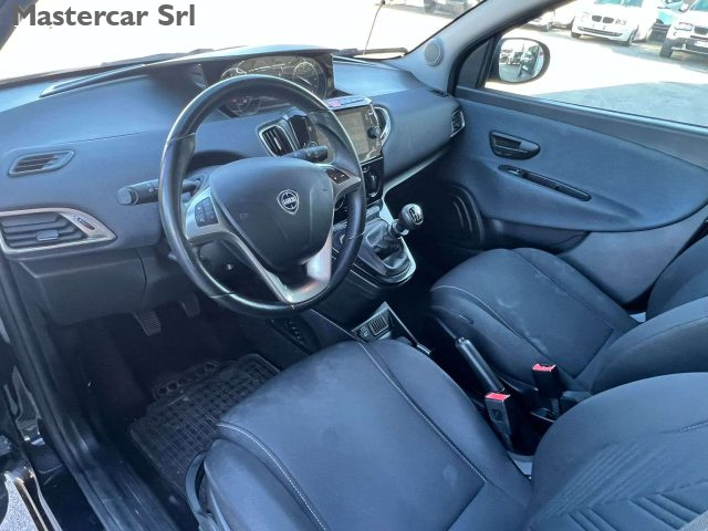 LANCIA Ypsilon usata, con Volante in pelle