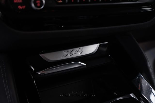 BMW X4 usata, con Volante in pelle