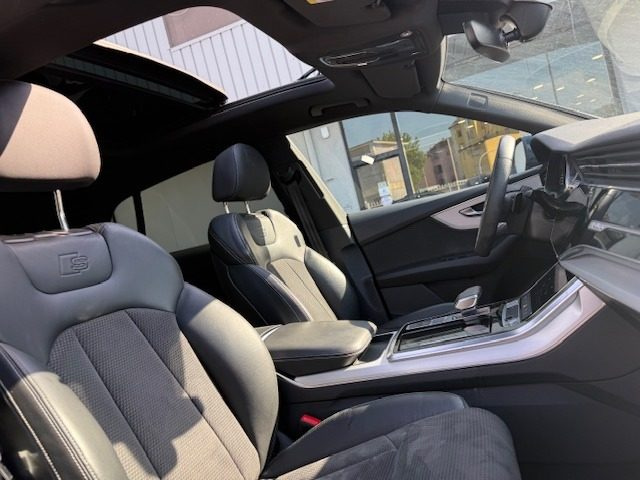 AUDI Q8 usata, con Climatizzatore