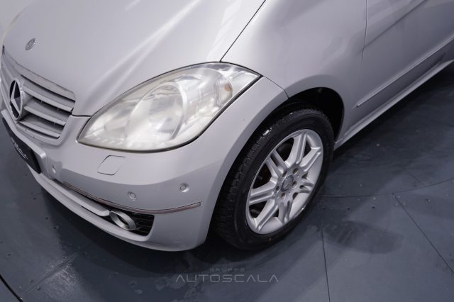 MERCEDES-BENZ A 180 usata 24