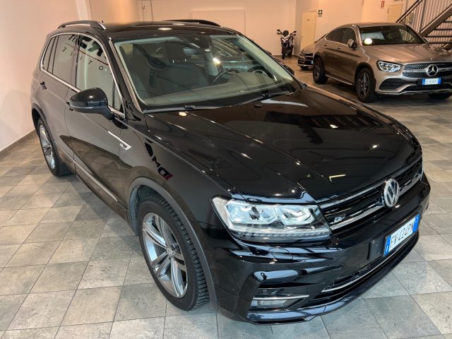 VOLKSWAGEN Tiguan usata, con Airbag laterali