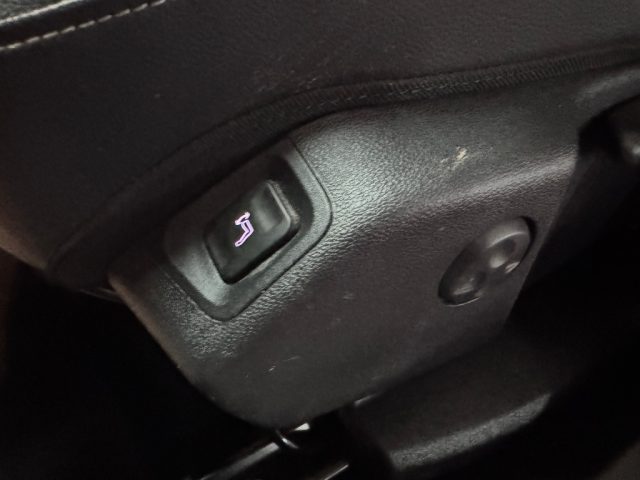 OPEL Grandland X usata 28