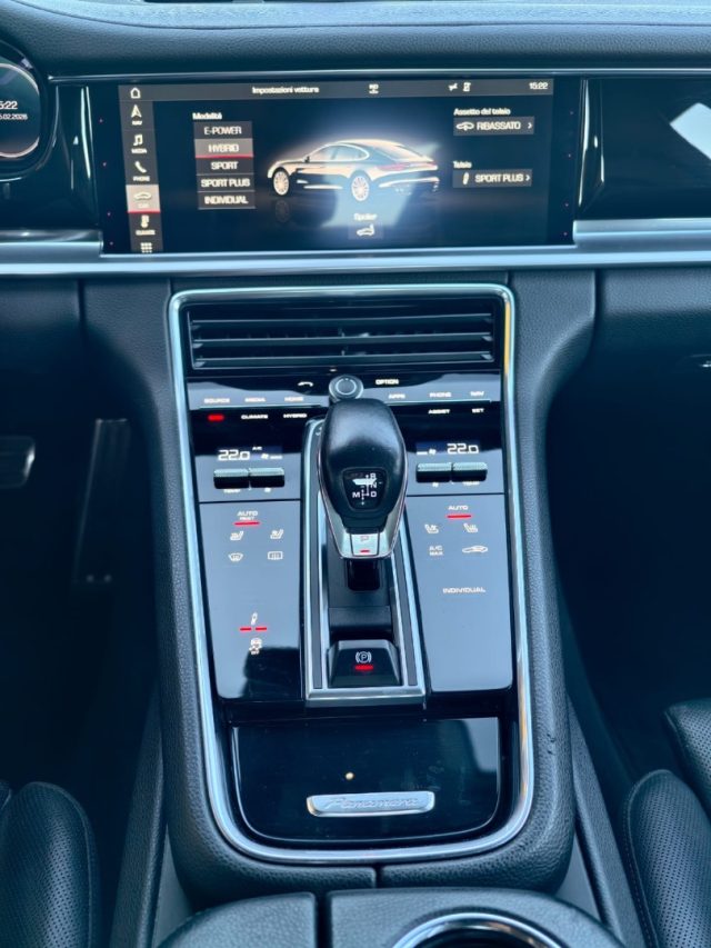 PORSCHE Panamera usata, con Servosterzo