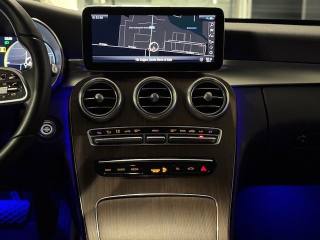 MERCEDES-BENZ C 220 usata, con Lettore CD
