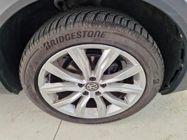 VOLKSWAGEN T-Roc usata, con Fari LED