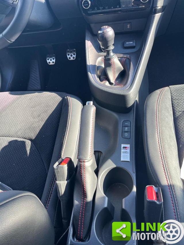 TOYOTA Yaris usata, con Antifurto