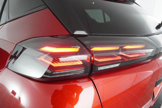 PEUGEOT 2008 usata 15