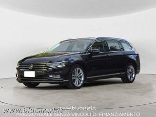 VOLKSWAGEN Passat usata 2