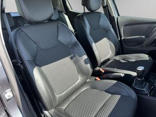 RENAULT Clio usata, con Interni in pelle