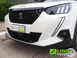 PEUGEOT 2008 usata, con Sistema di navigazione