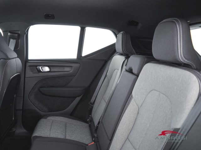 VOLVO XC40 usata 9
