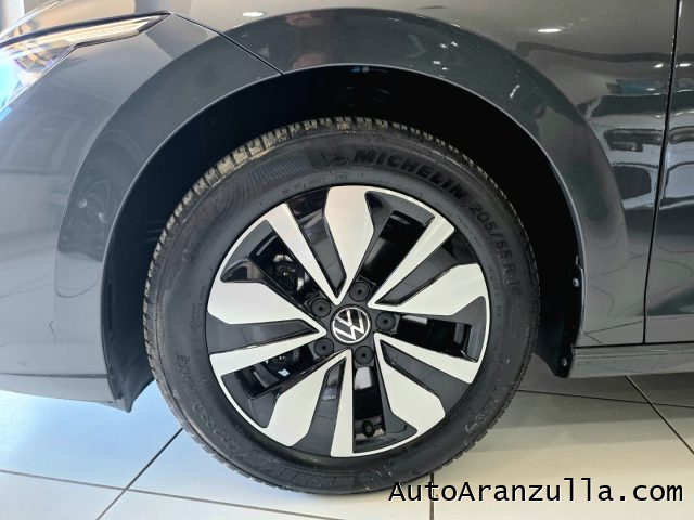 VOLKSWAGEN Golf usata, con Luci diurne LED