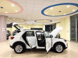 VOLKSWAGEN T-Roc usata, con Climatizzatore
