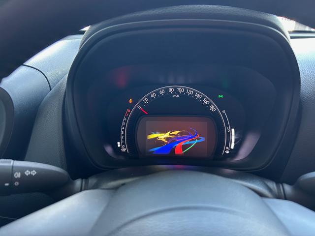 TOYOTA Aygo X usata, con USB