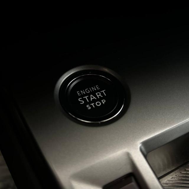 PEUGEOT 308 usata, con Fari LED