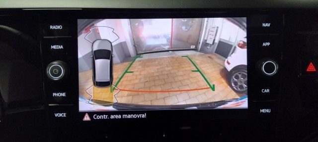VOLKSWAGEN Taigo usata, con Autoradio digitale