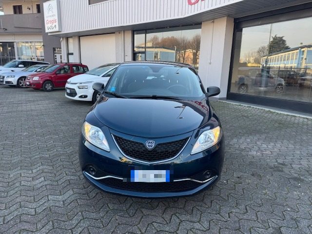 LANCIA Ypsilon usata, con Airbag