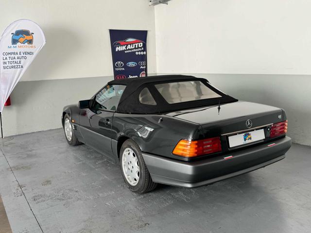 MERCEDES-BENZ SL 300 usata, con USB