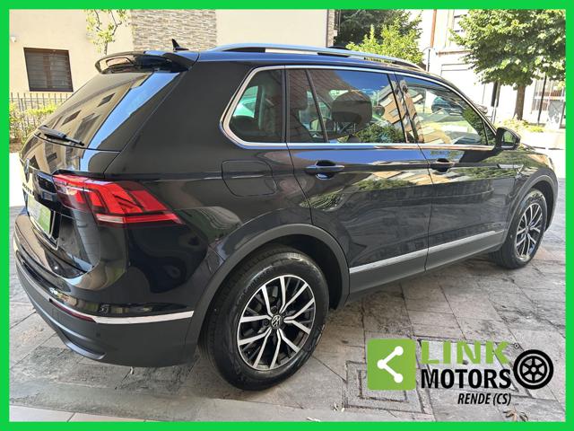 VOLKSWAGEN Tiguan usata, con Boardcomputer