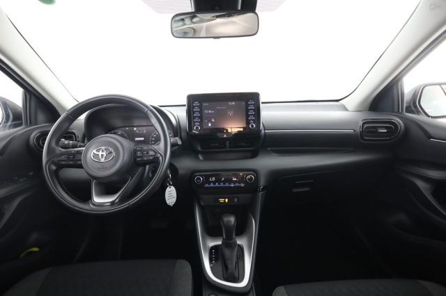 TOYOTA Yaris usata 4