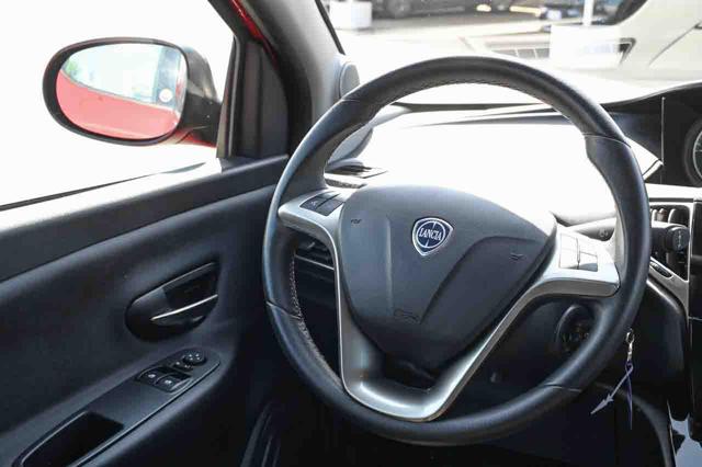 LANCIA Ypsilon usata, con Autoradio digitale