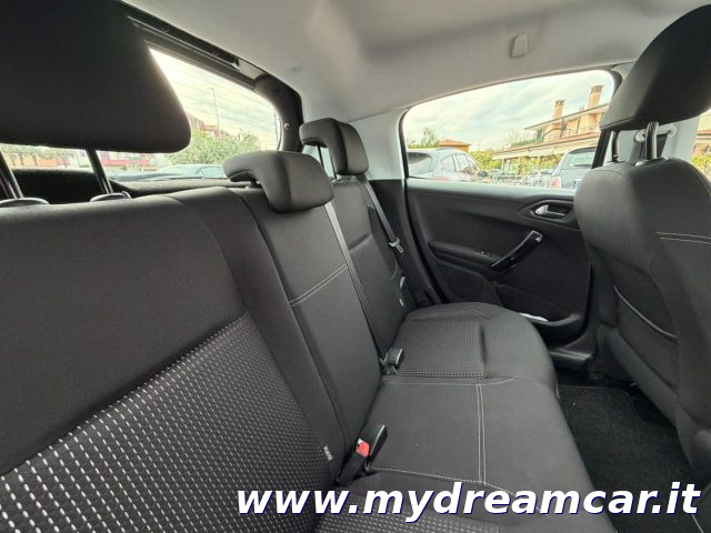 PEUGEOT 208 usata, con Fendinebbia