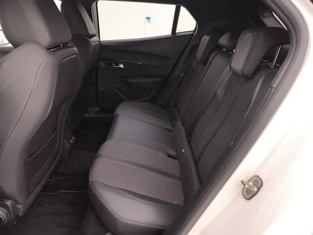 PEUGEOT 2008 usata, con Touch screen