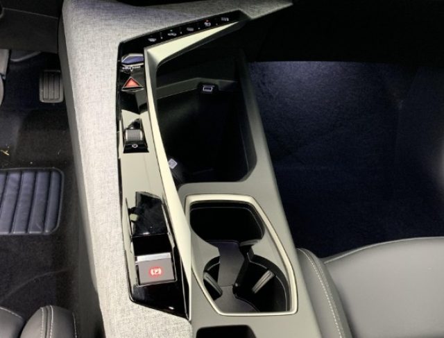 PEUGEOT 5008 usata, con Immobilizzatore elettronico