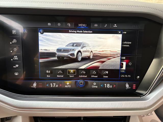 VOLKSWAGEN Touareg usata, con Volante multifunzione
