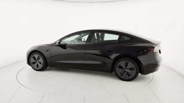 TESLA Model 3 usata, con USB