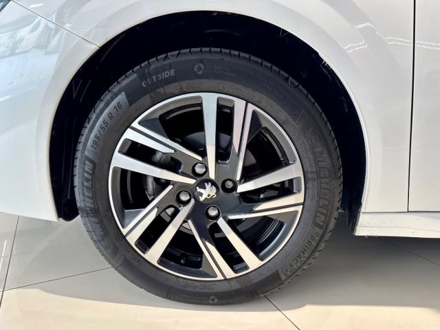 PEUGEOT 208 usata, con Autoradio