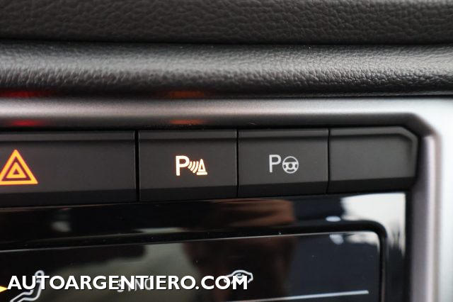 VOLKSWAGEN T-Roc usata, con Volante in pelle