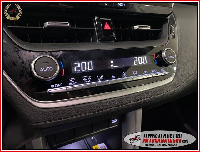 TOYOTA Corolla Cross usata, con Fari LED