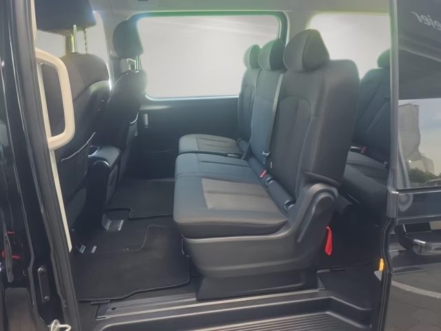 HYUNDAI Staria usata, con Boardcomputer