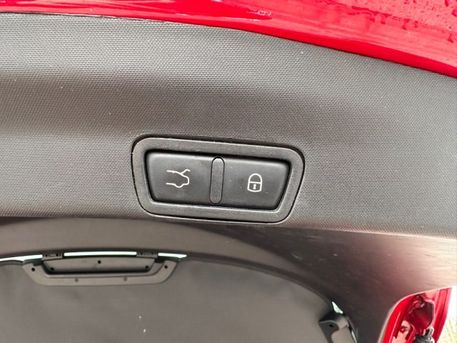 ALFA ROMEO Stelvio usata, con Portellone posteriore elettrico