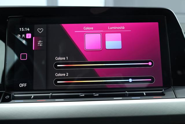 VOLKSWAGEN Golf usata, con Autoradio digitale