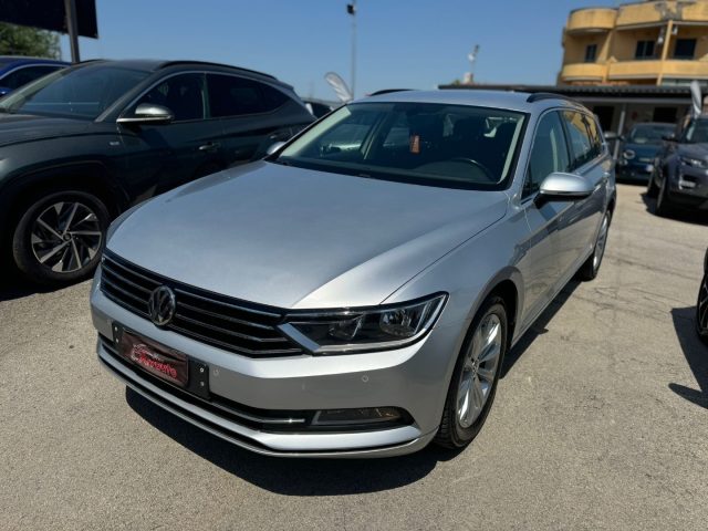 VOLKSWAGEN Passat Variant usata, con Alzacristalli elettrici