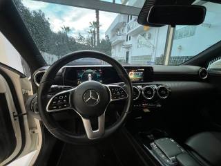 MERCEDES-BENZ A 180 usata, con Volante multifunzione