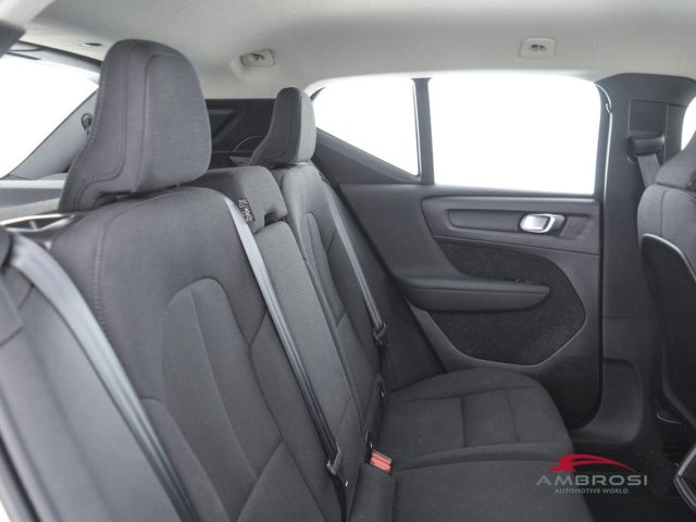 VOLVO XC40 usata 10