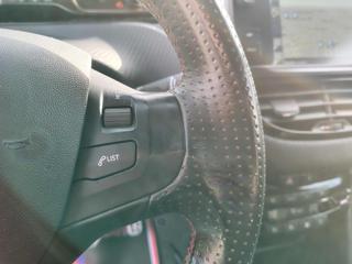 PEUGEOT 2008 usata, con Sistema di navigazione