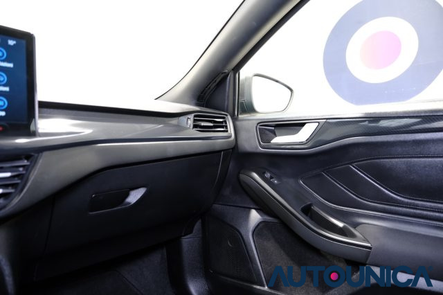 FORD Focus usata, con Sensori di parcheggio anteriori