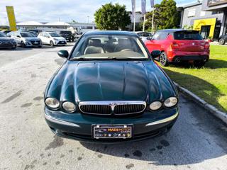 JAGUAR X-Type usata, con Autoradio