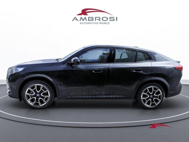 BMW iX2 usata 5