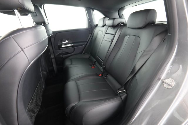 MERCEDES-BENZ CLA usata 3